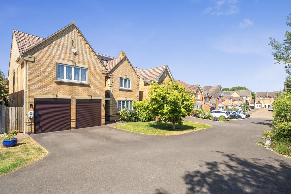 Property photo 1 of 23