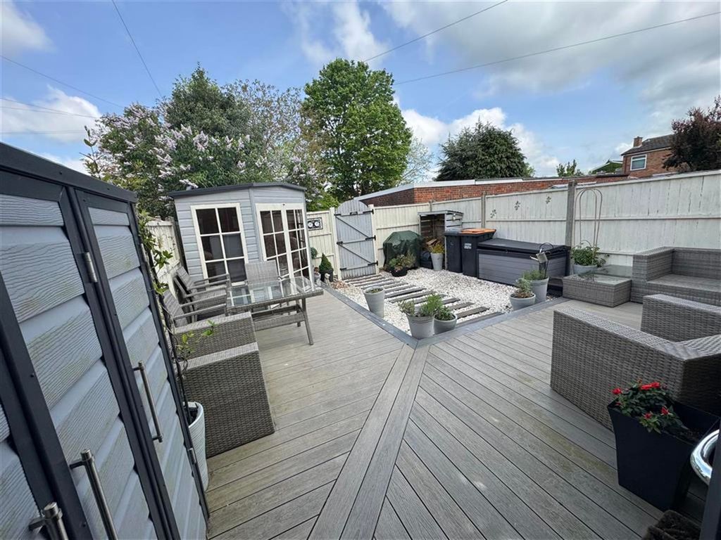 Property photo 2 of 3