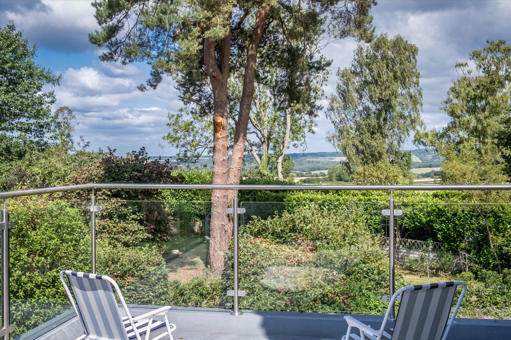 Property photo 2 of 27 Image