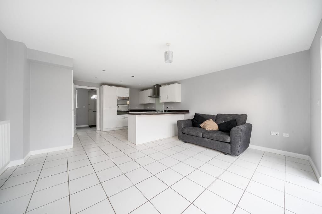 Property photo 3 of 19 Reception