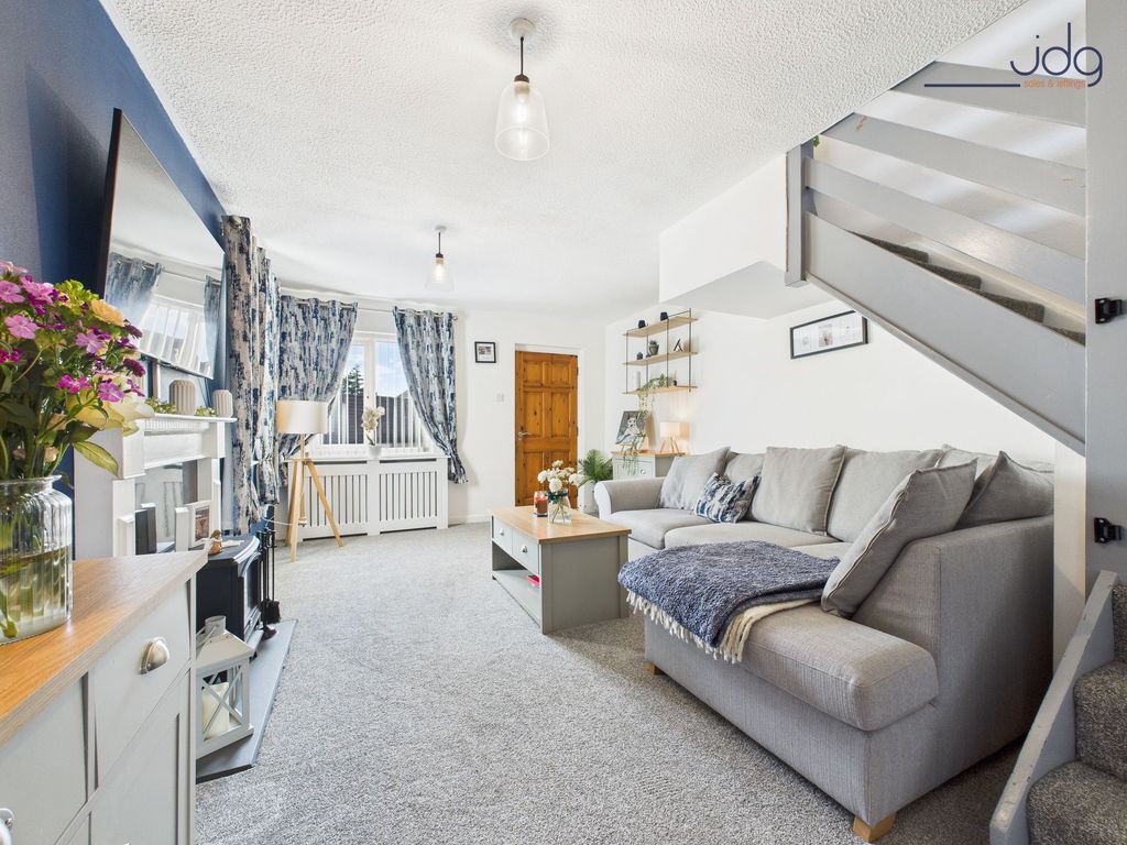 Property photo 2 of 14 Cosy Lounge With Electric Fire