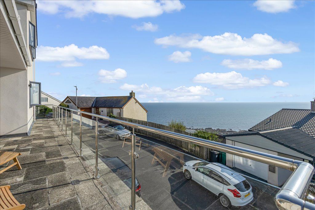 Property photo 2 of 43