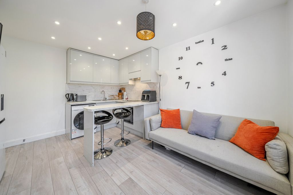 Property photo 1 of 12 1494696-6-6A59F27...