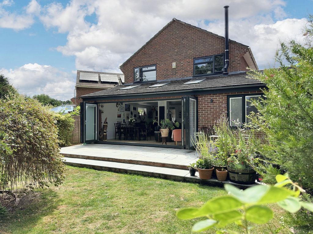 Property photo 1 of 34