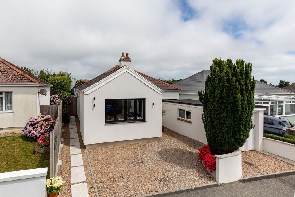 Property photo 1 of 31