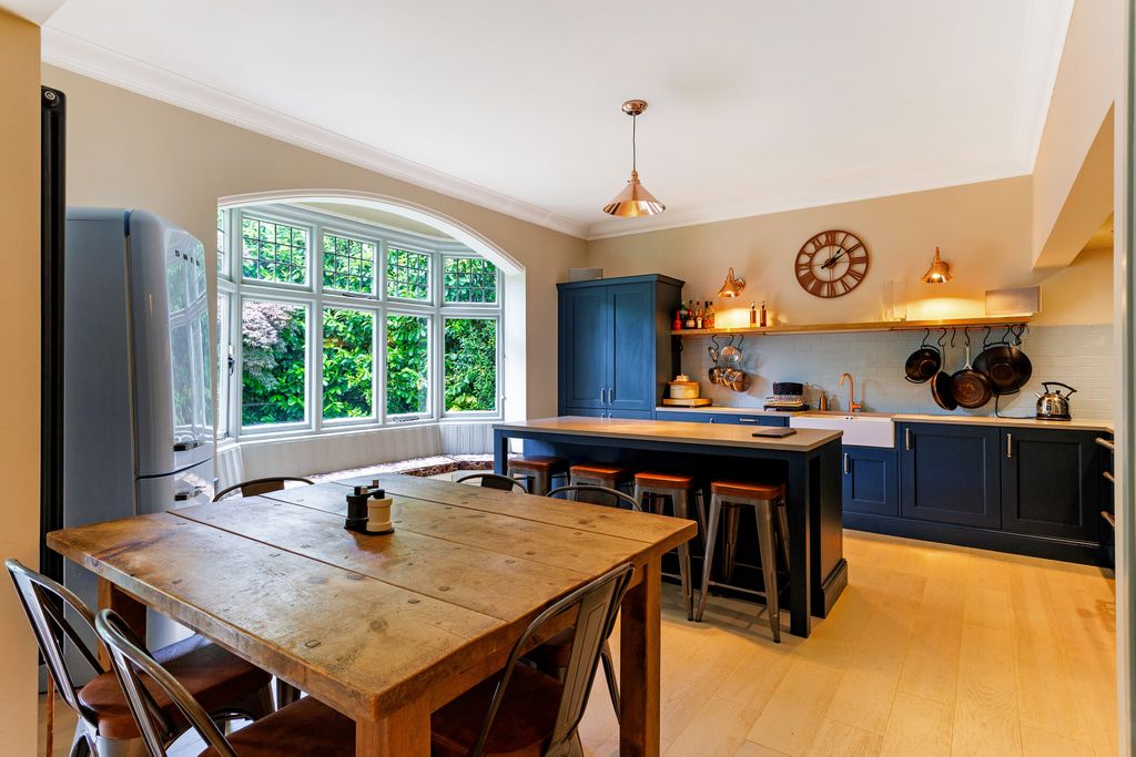 Property photo 2 of 29 Open-Plan Dining