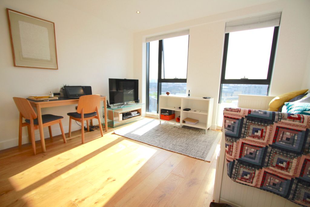 Property photo 2 of 5