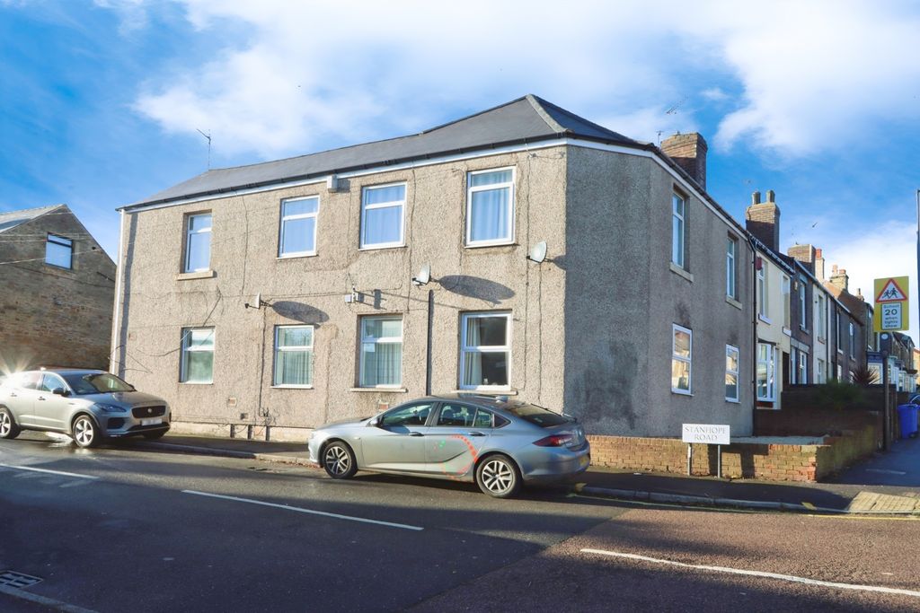 Property photo 1 of 16 Pbox-Img.Jpg