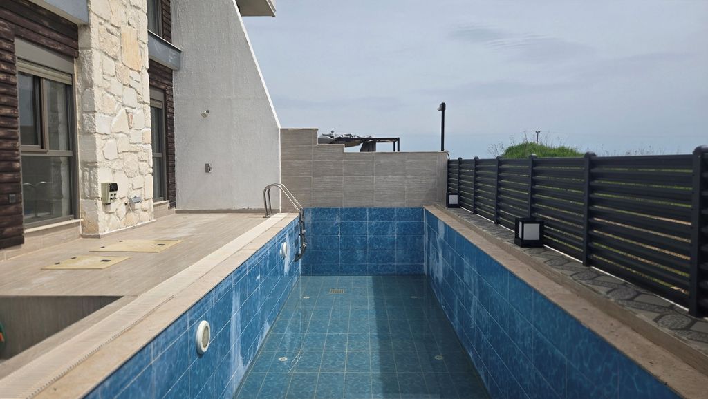 Property photo 2 of 16 Modern Riverside Villa For Sale In Belek With A Private Pool - Private Swimming Pool And Terrace