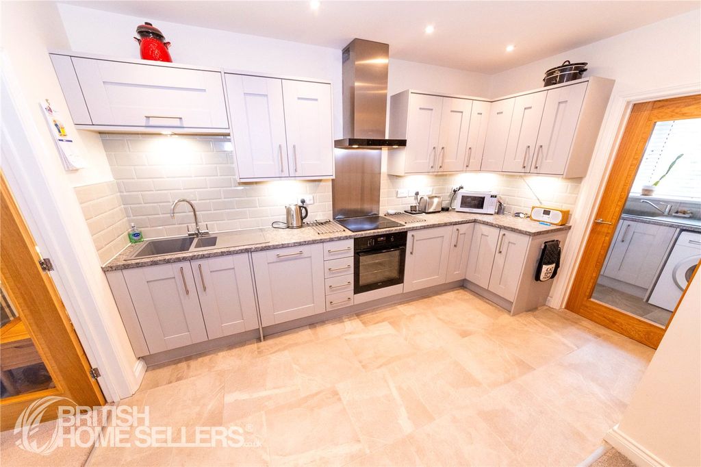 Property photo 3 of 30 Picture No. 45