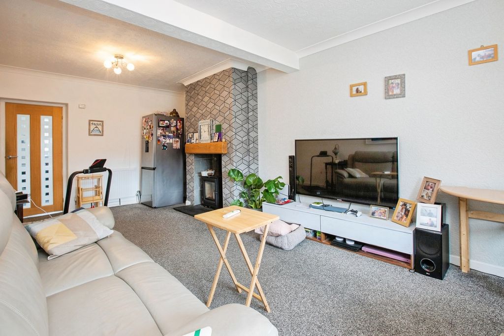 Property photo 2 of 15 Pbox-Img.Jpg