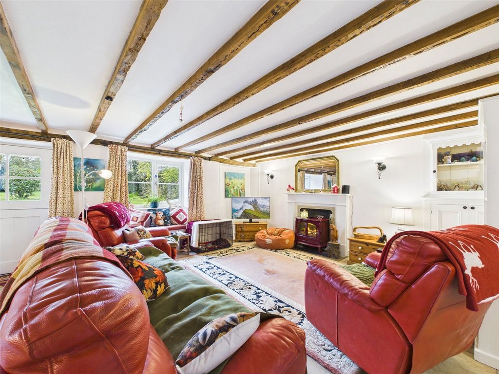 Property photo 3 of 28 Picture No. 01