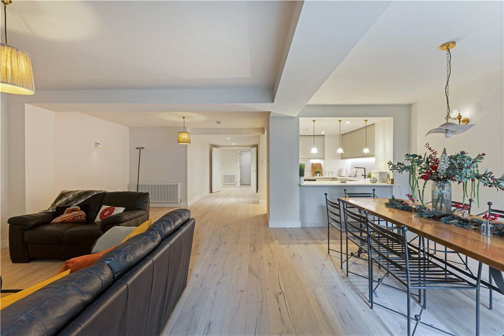 Property photo 1 of 18 Picture No. 12