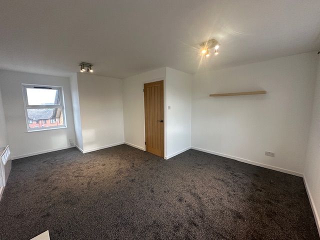 Property photo 1 of 12 Image