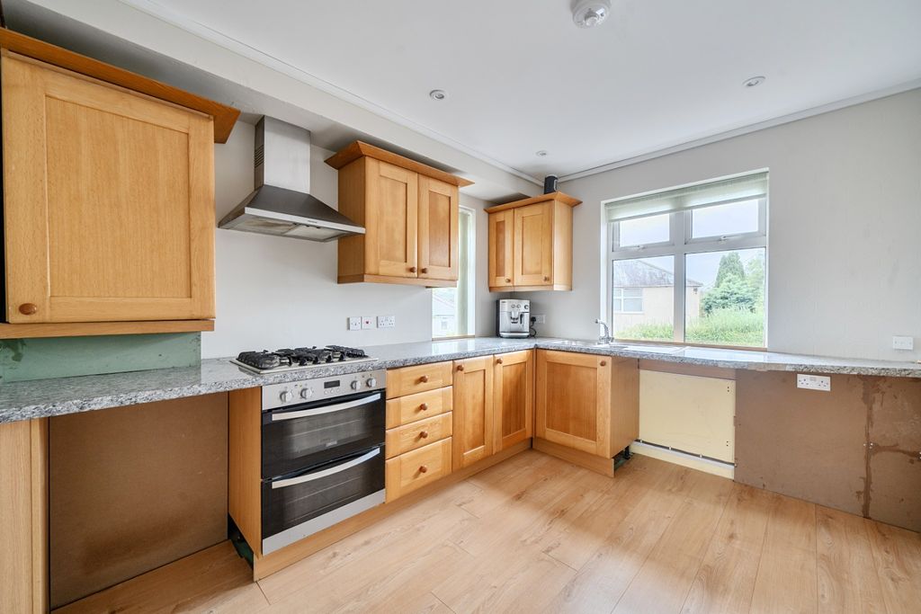 Property photo 3 of 10 5289847