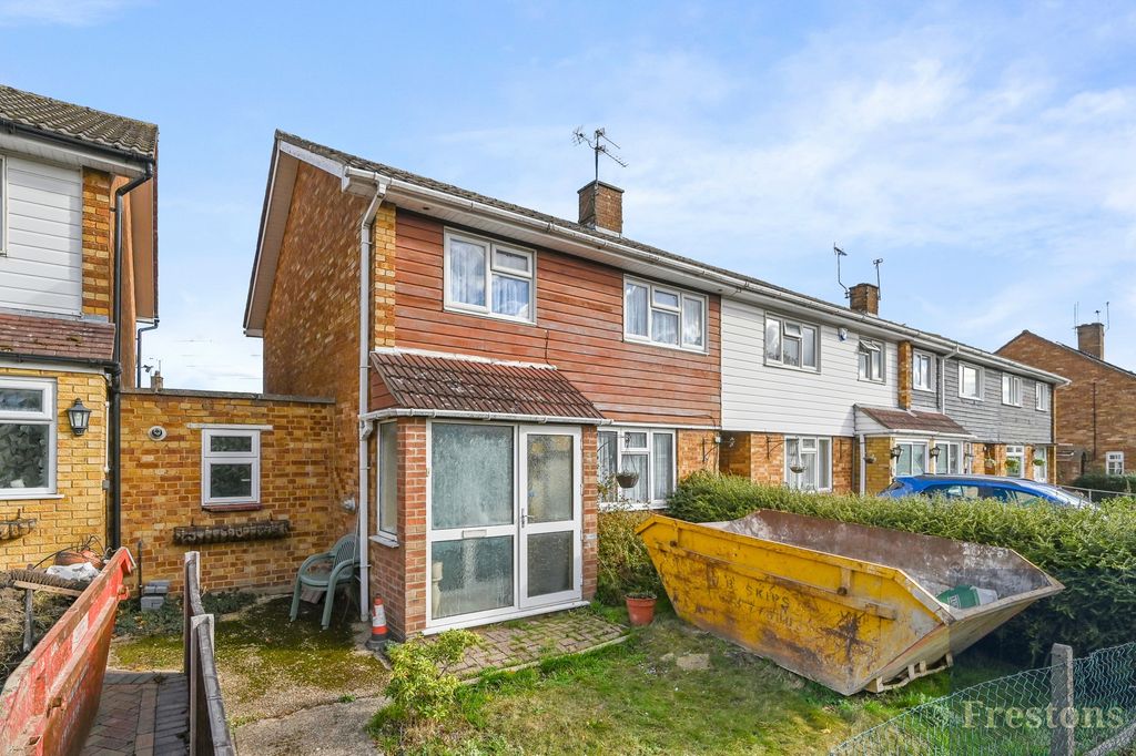Property photo 1 of 11