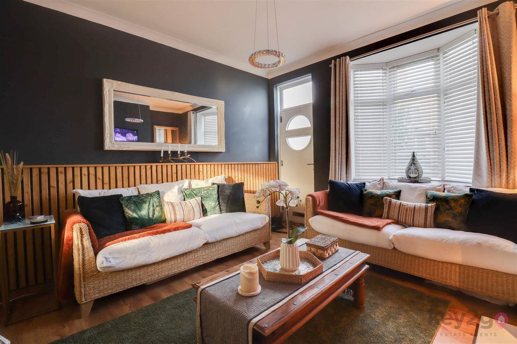 Property photo 3 of 27 Img_3809-Img_3811.Jpg