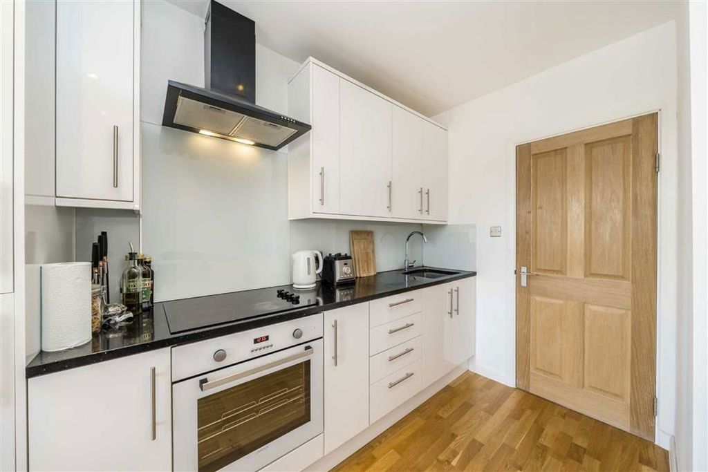 Property photo 2 of 5