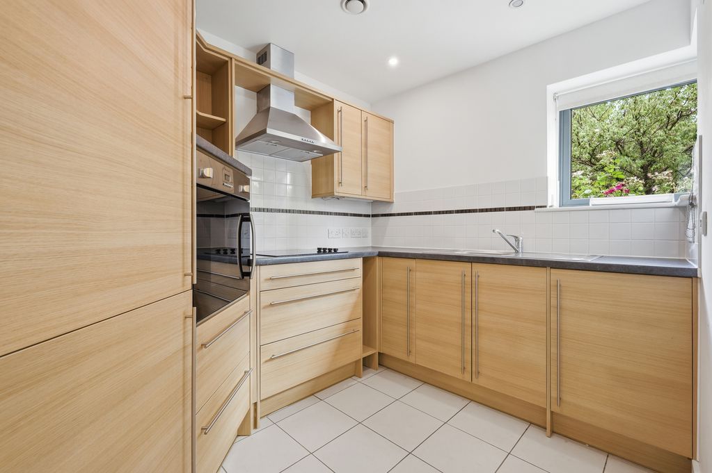Property photo 2 of 16 Photo 1
