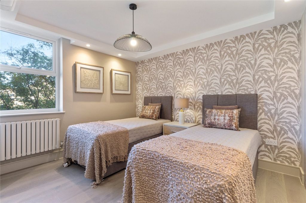 Property photo 3 of 10 Picture No. 09