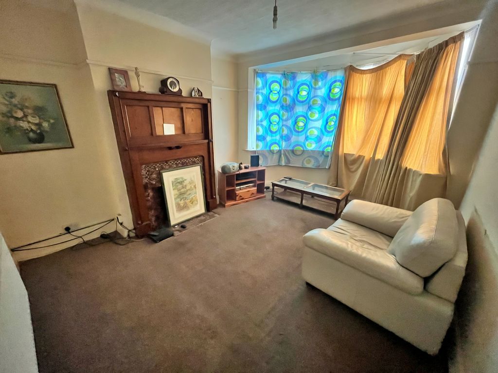 Property photo 2 of 12 Photo 8
