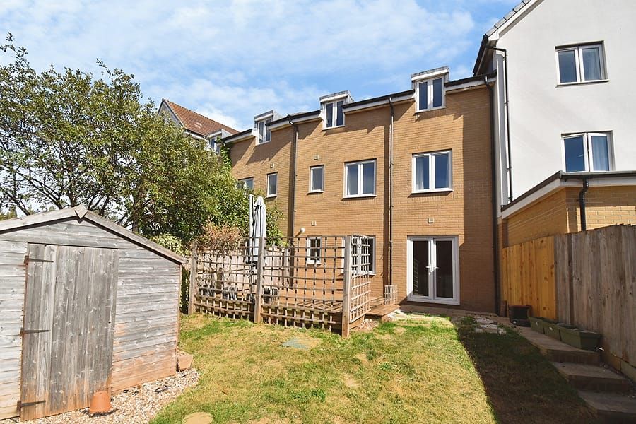 Property photo 3 of 17