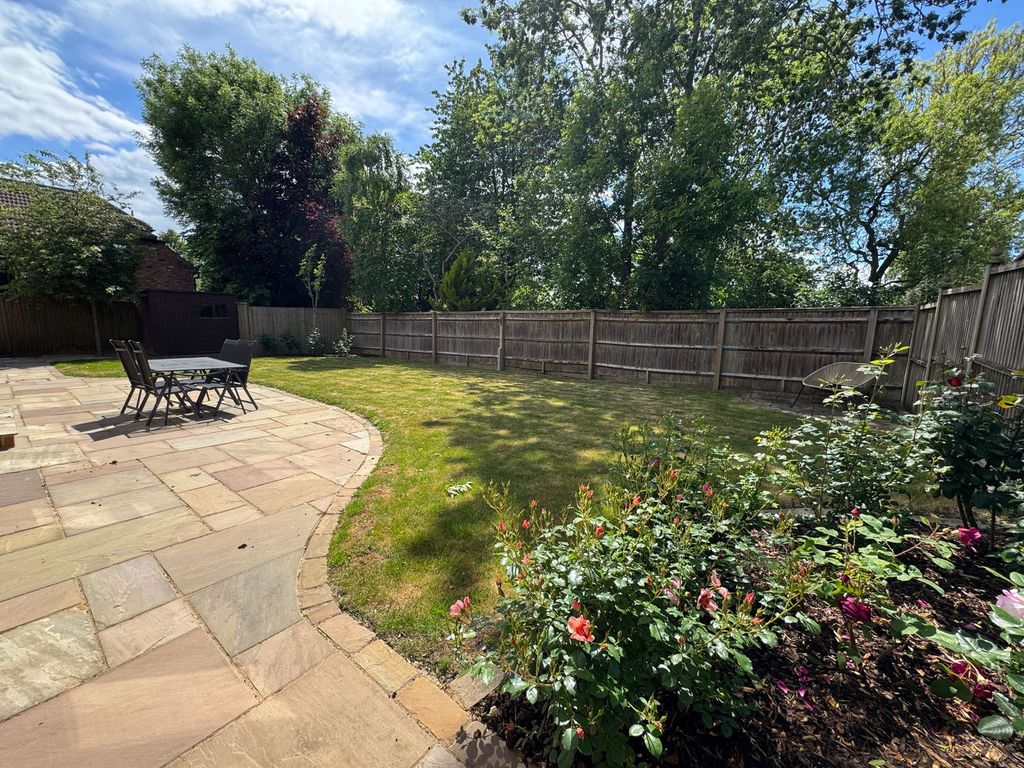 Property photo 2 of 16