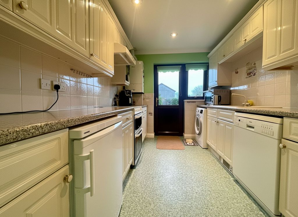 Property photo 3 of 21