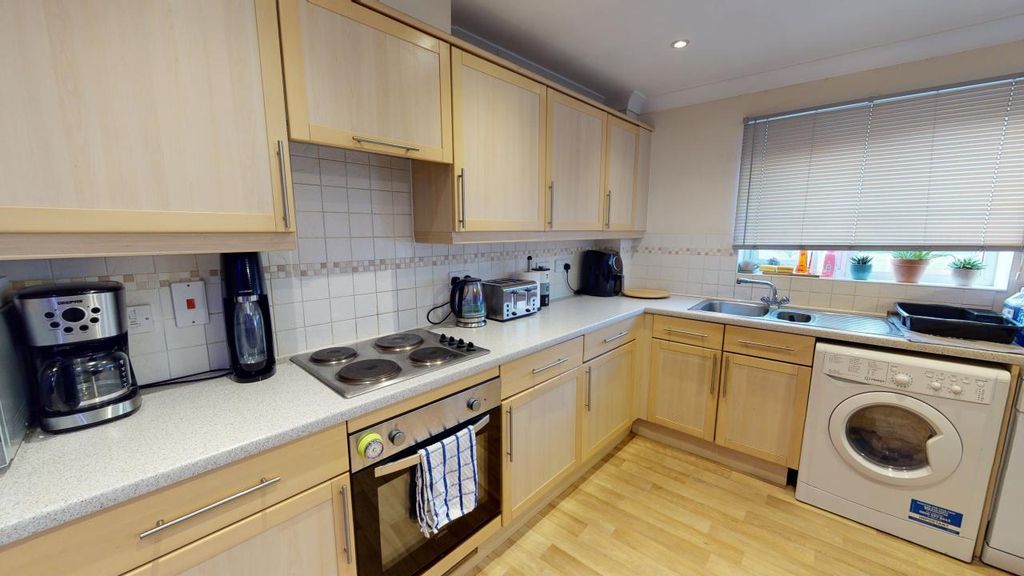 Property photo 3 of 9 Image