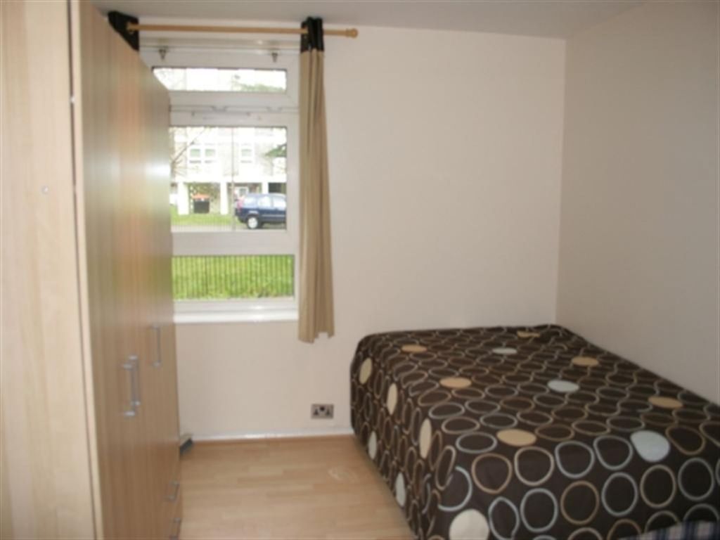 Property photo 2 of 3 Bedroom 1