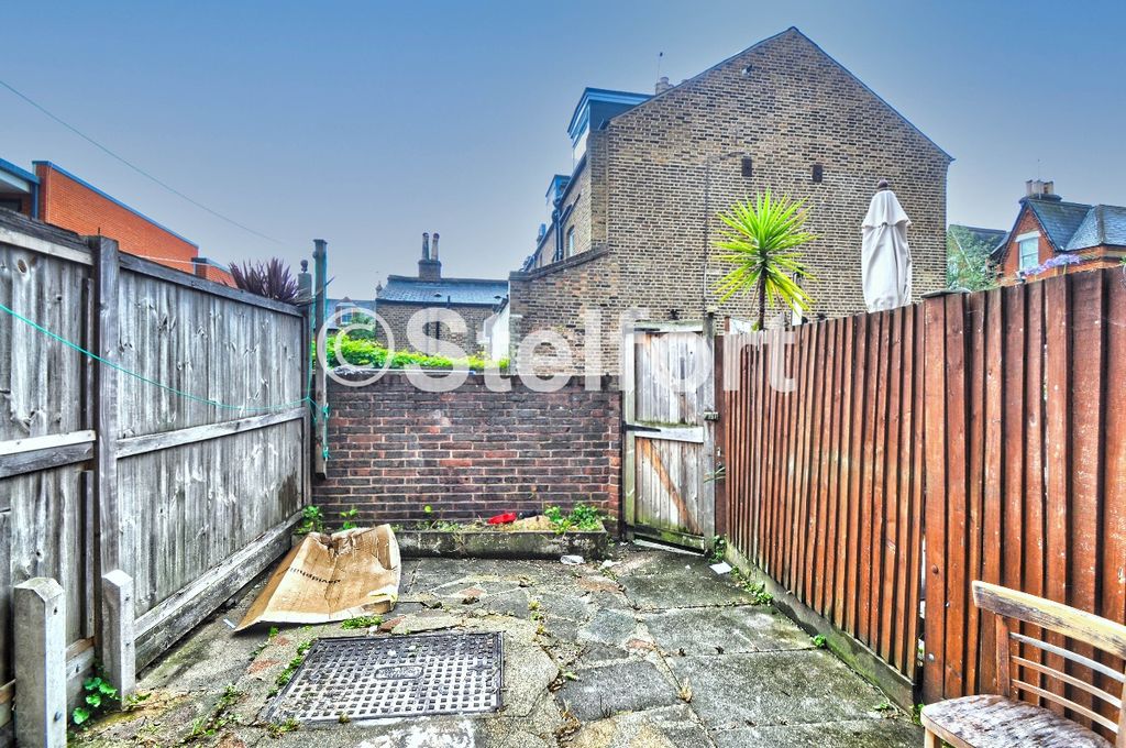 Property photo 3 of 10