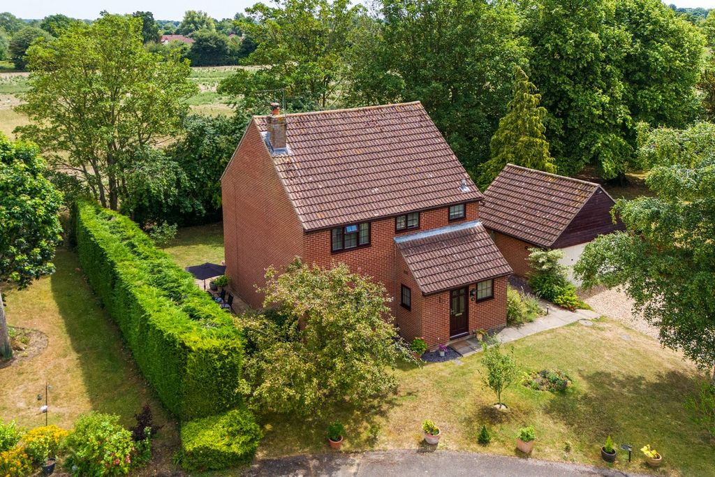 Property photo 1 of 24