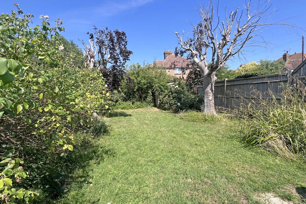 Property photo 3 of 15