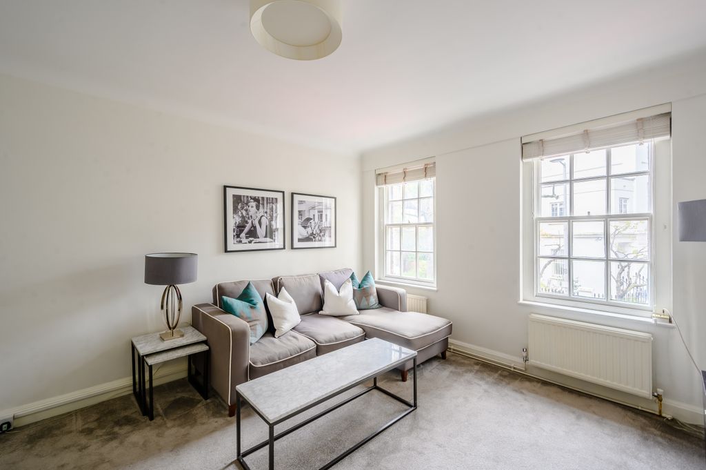 Property photo 1 of 11 2 Bed Flat To Rent
