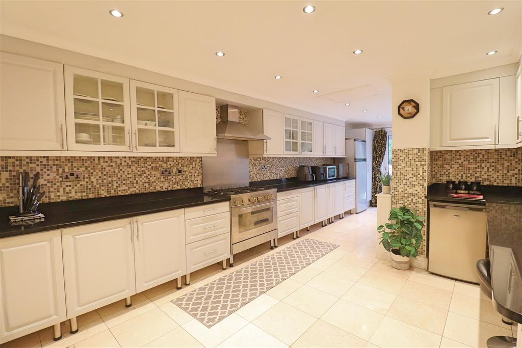 Property photo 3 of 24 Img_0448.Jpg