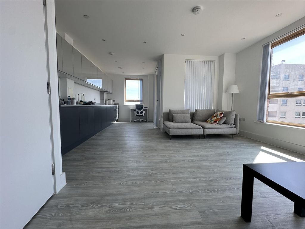 Property photo 2 of 8 171Cf448B56E6A8d269c39c0Af232Abf.Jpg