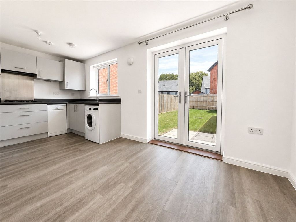 Property photo 2 of 12 Picture No. 09