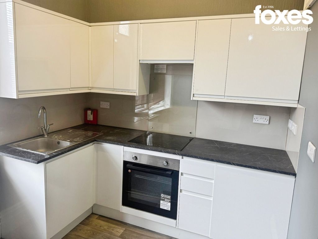 Property photo 2 of 15 2582771