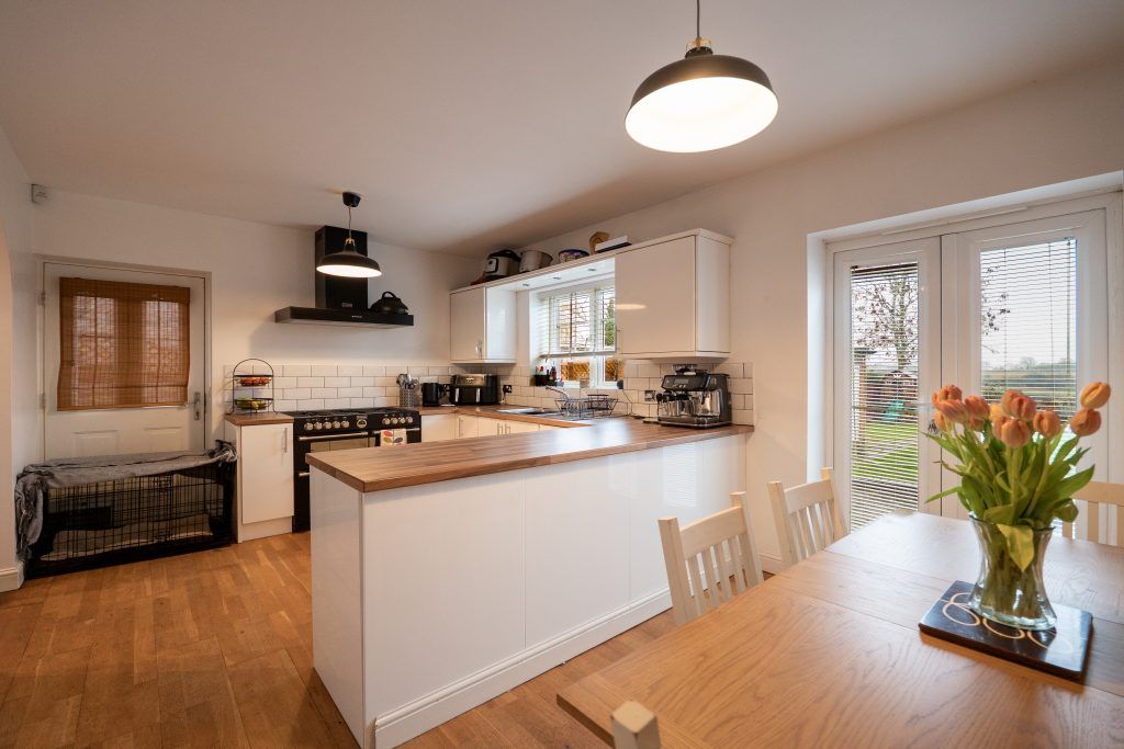 Property photo 2 of 26