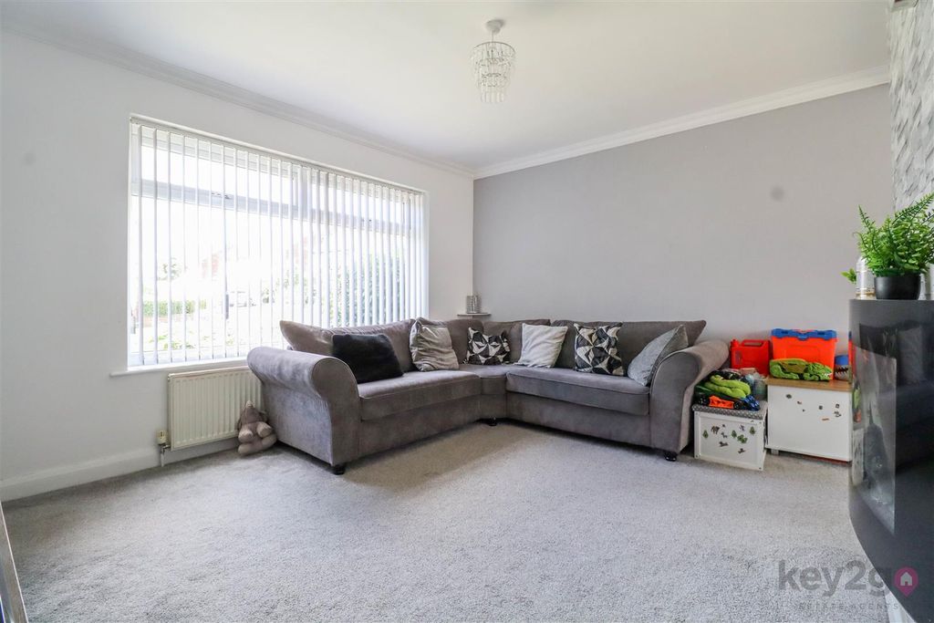 Property photo 3 of 16 Img_1358.Jpg