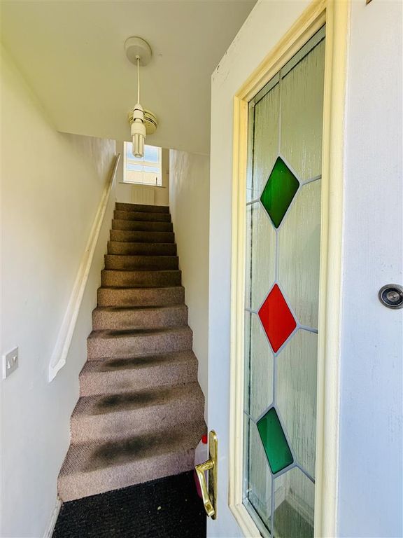 Property photo 3 of 17 Entrance