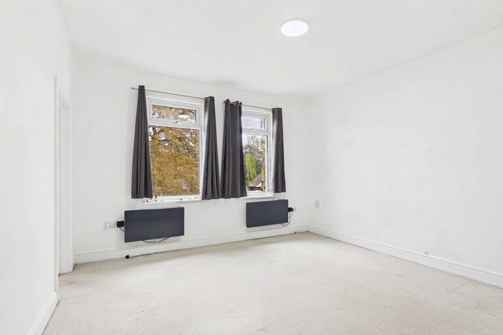 Property photo 2 of 7 Picture No. 05