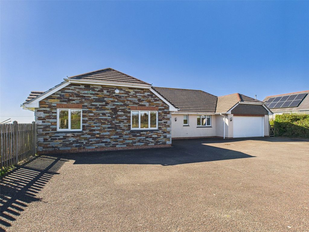 Property photo 2 of 27 Picture No. 21