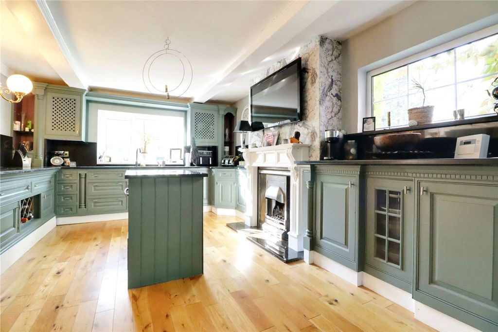 Property photo 3 of 32 Picture No. 03