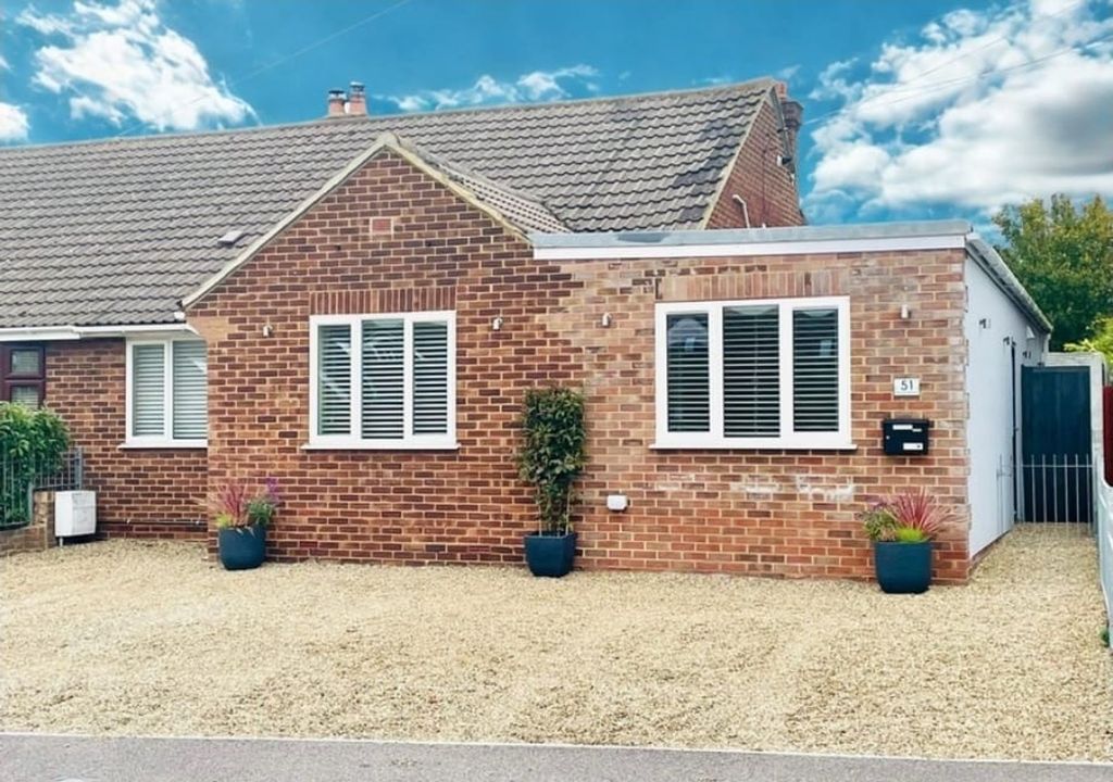 Property photo 1 of 23