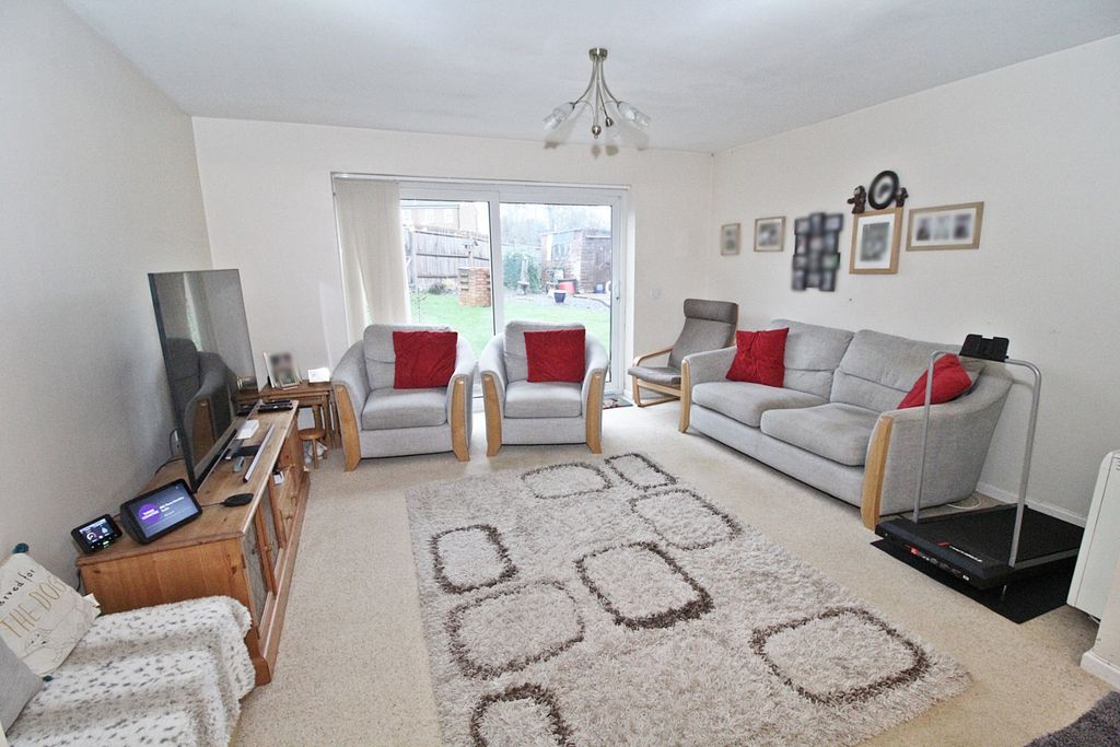 Property photo 2 of 11 4792523