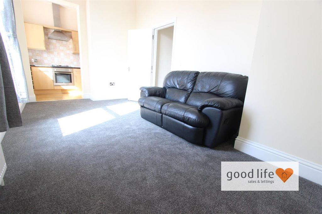 Property photo 2 of 16 Img_0825Flat5Claremontterrace.Jpg