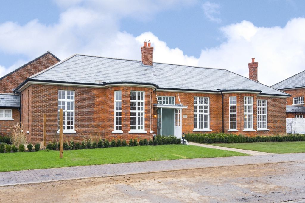 Property photo 1 of 7 External1