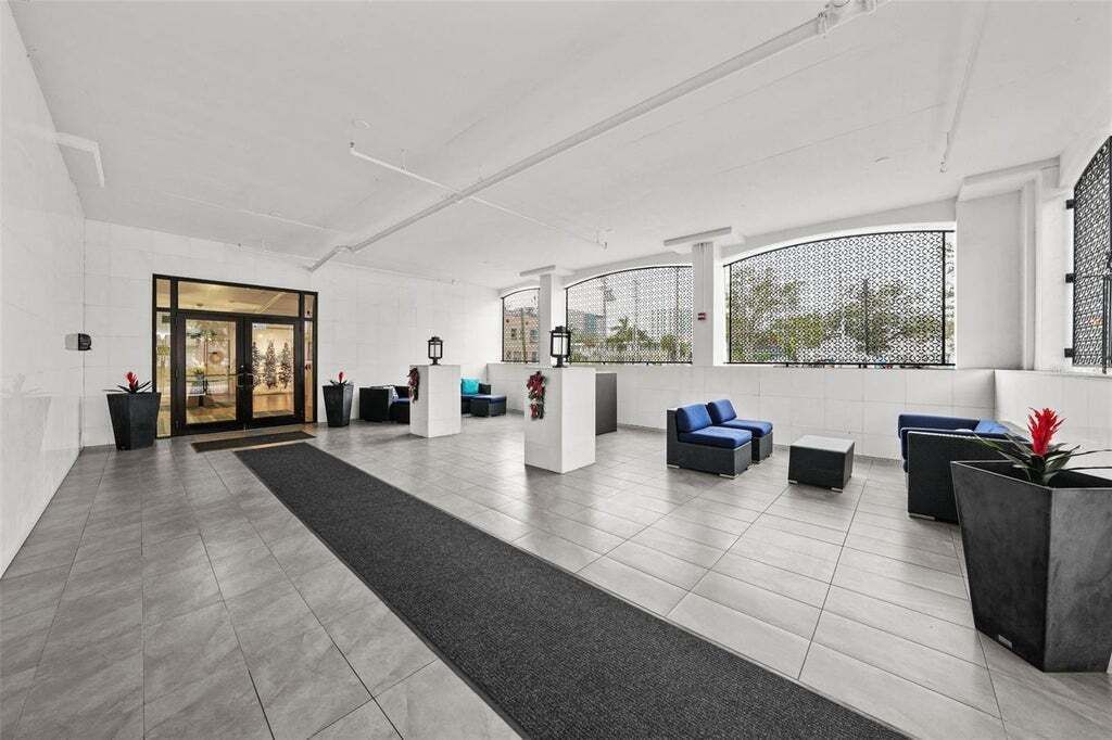 Property photo 3 of 20 <Alttext/>