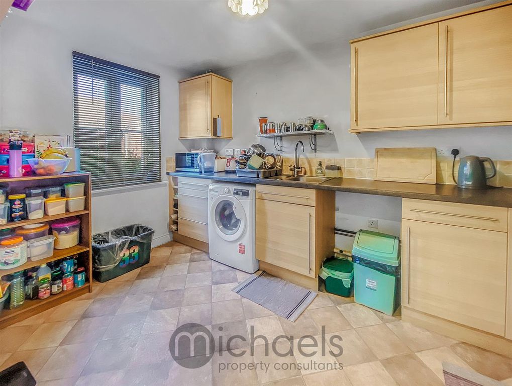 Property photo 3 of 12 83Ca3A898Ca63cd17492316A65ce7148123F94c9.Jpg